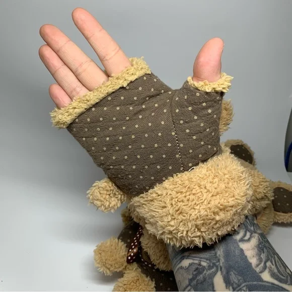 Hello Kitty RARE HTF mittens BROWN BEAR FUZZY KAWAII - Picture 11 of 11